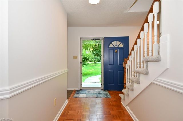 211 Robin Circle, Archdale, NC 27263