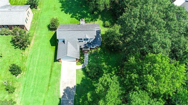 211 Robin Circle, Archdale, NC 27263