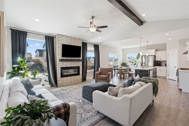 2106 Autumn Blaze Drive, Norwalk, IA 50211