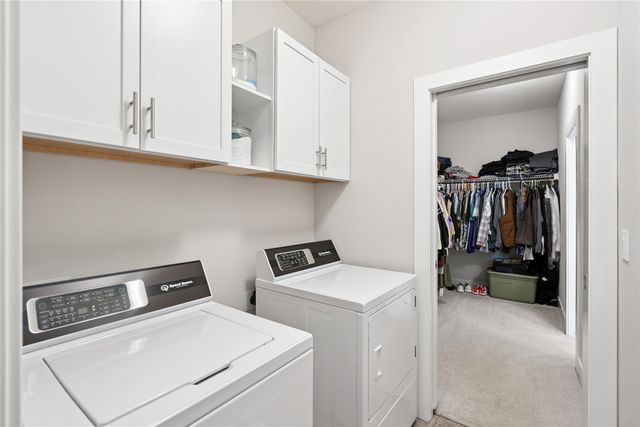 2106 Autumn Blaze Drive, Norwalk, IA 50211