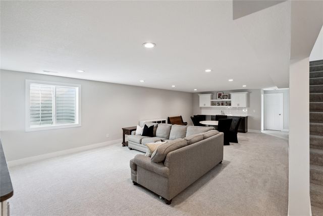 2106 Autumn Blaze Drive, Norwalk, IA 50211