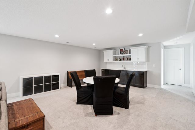 2106 Autumn Blaze Drive, Norwalk, IA 50211