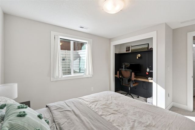 2106 Autumn Blaze Drive, Norwalk, IA 50211