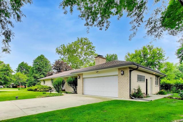 1015 Sherwood Drive, Prospect Heights, IL 60070
