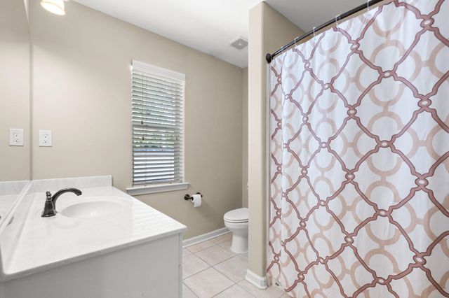2275 McVay Rd, Germantown, TN 38138
