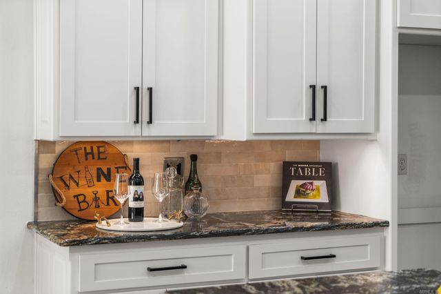 131 Hidden Valley Loop, Maumelle, AR 72113