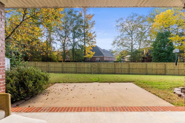 131 Hidden Valley Loop, Maumelle, AR 72113