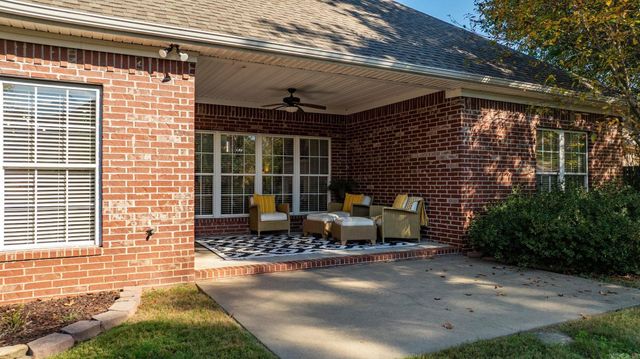 131 Hidden Valley Loop, Maumelle, AR 72113