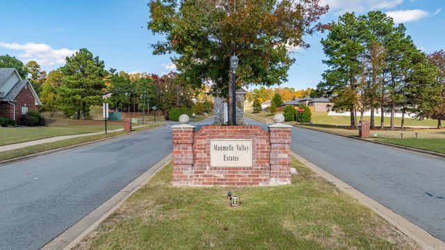 131 Hidden Valley Loop, Maumelle, AR 72113