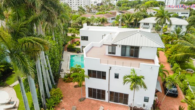 1121 Bel Air Drive 4, Highland Beach, FL 33487