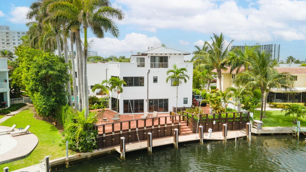 1121 Bel Air Drive 4, Highland Beach, FL 33487