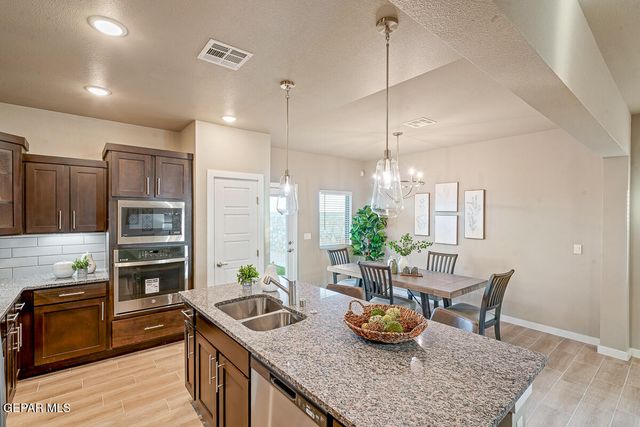 1802 Kelsey Davis Avenue, El Paso, TX 79928