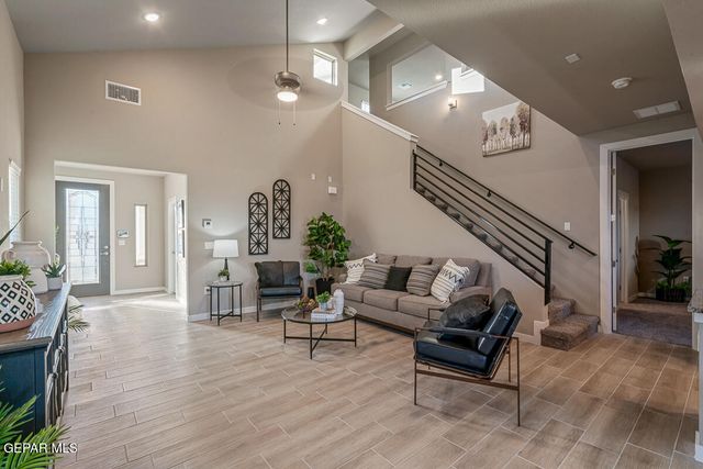 1802 Kelsey Davis Avenue, El Paso, TX 79928