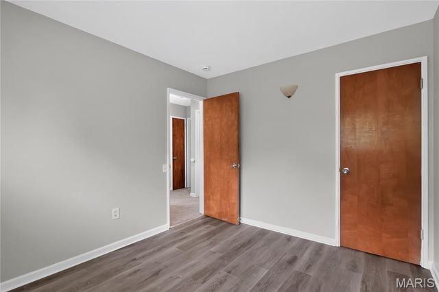 2245 Saint Catherine Street, Florissant, MO 63033