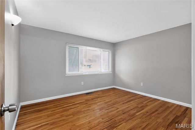2245 Saint Catherine Street, Florissant, MO 63033