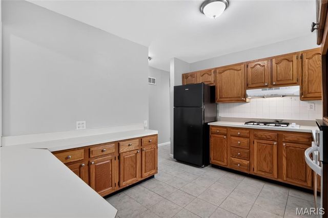 2245 Saint Catherine Street, Florissant, MO 63033