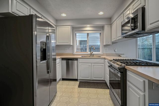 959 Stonebridge Av NE, Keizer, OR 97303