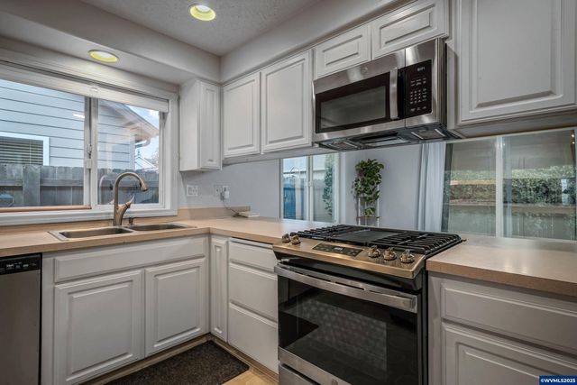 959 Stonebridge Av NE, Keizer, OR 97303