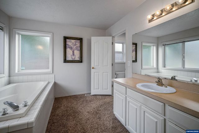 959 Stonebridge Av NE, Keizer, OR 97303