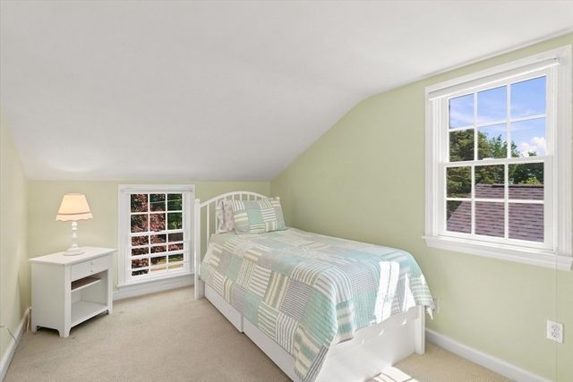 8 Emery St, Peabody, MA 01960