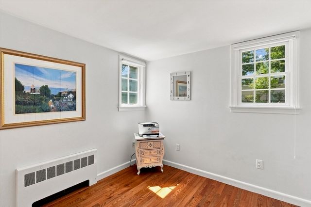 8 Emery St, Peabody, MA 01960