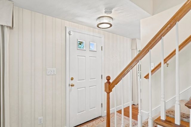 8 Emery St, Peabody, MA 01960