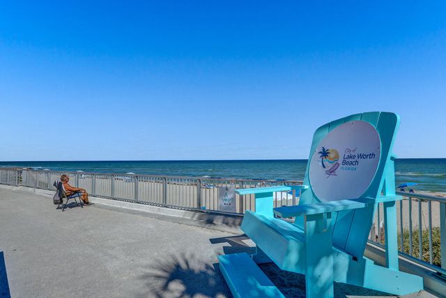 1905 Vernon Street Top Floor, Lake Worth Beach, FL 33460
