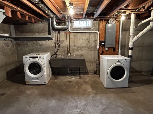 922 S 10TH AVENUE, Wausau, WI 54401