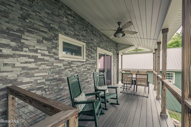 154 Lakeside Drive, Mayfield, NY 12117