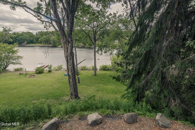 154 Lakeside Drive, Mayfield, NY 12117