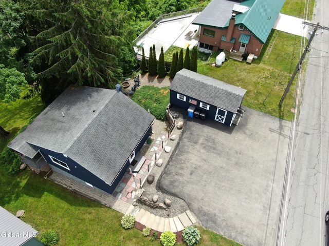 154 Lakeside Drive, Mayfield, NY 12117