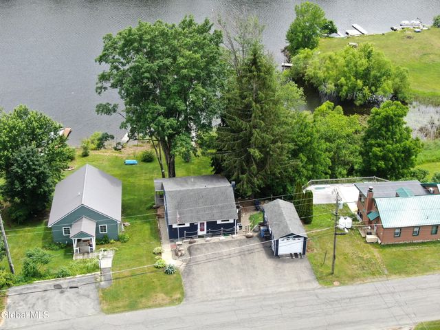 154 Lakeside Drive, Mayfield, NY 12117