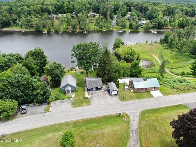 154 Lakeside Drive, Mayfield, NY 12117