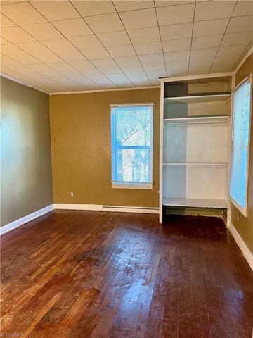 413 Greenwood Drive, High Point, NC 27262