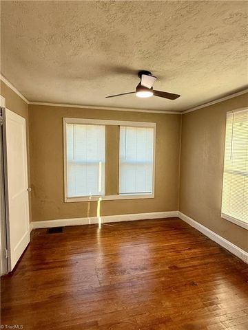 413 Greenwood Drive, High Point, NC 27262