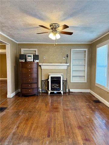 413 Greenwood Drive, High Point, NC 27262