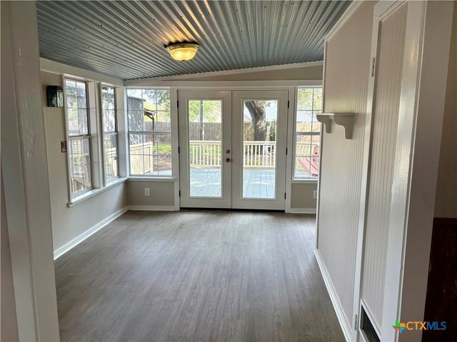 859 Refugio Highway, Victoria, TX 77905