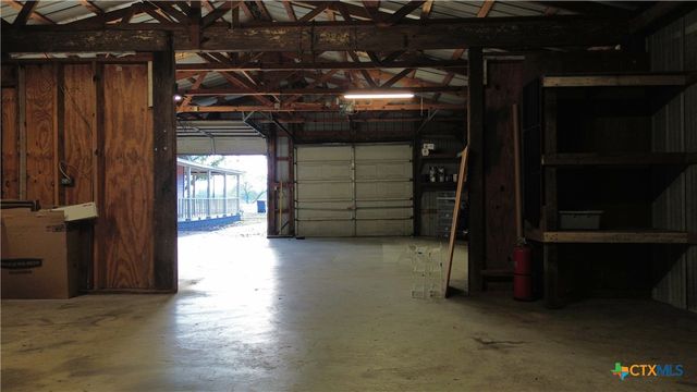 859 Refugio Highway, Victoria, TX 77905