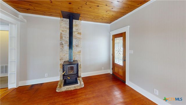 859 Refugio Highway, Victoria, TX 77905