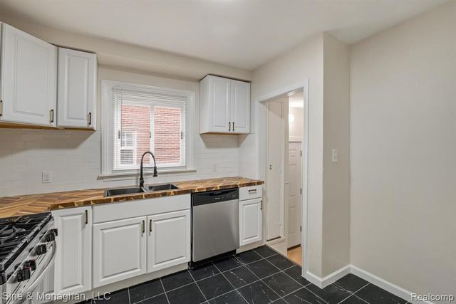 14151 Bringard Drive, Detroit, MI 48205