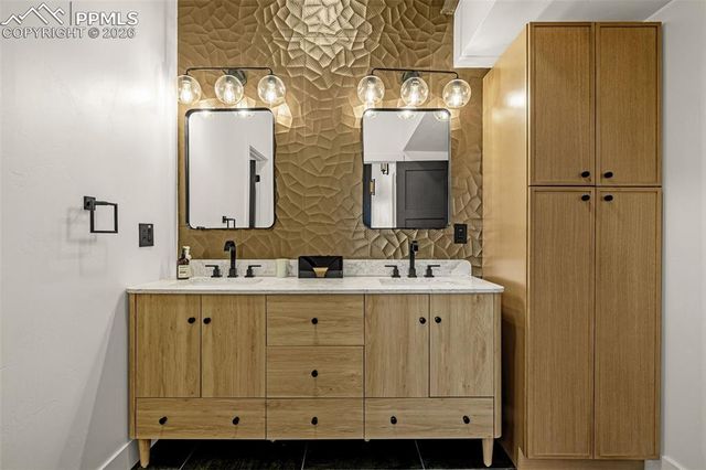 11910 Green Acres Lane, Colorado Springs, CO 80908