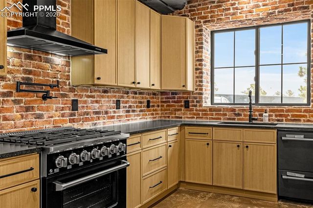 11910 Green Acres Lane, Colorado Springs, CO 80908