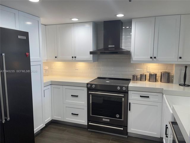 2555 Collins Ave 1409, Miami Beach, FL 33140