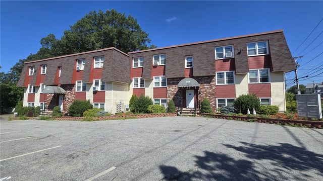 422 Smithfield Avenue 1, Pawtucket, RI 02860