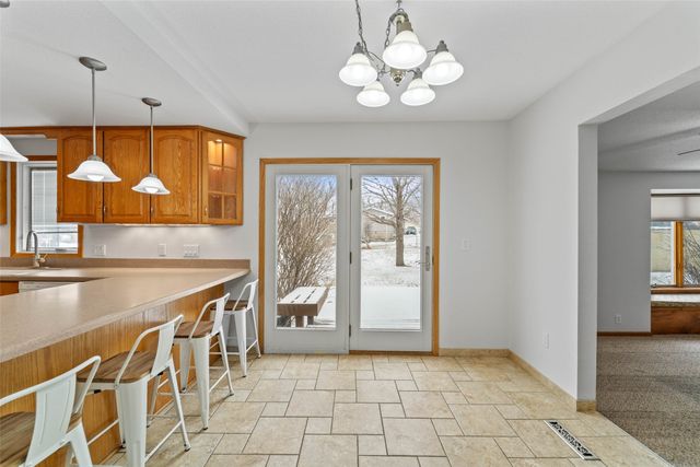 2205 Vermillion Lane, Marshalltown, IA 50158