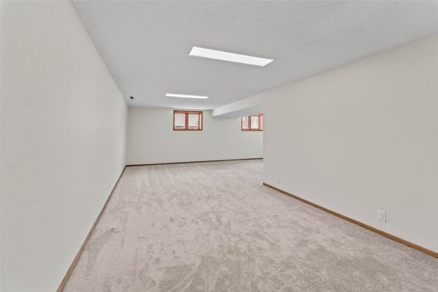 2205 Vermillion Lane, Marshalltown, IA 50158