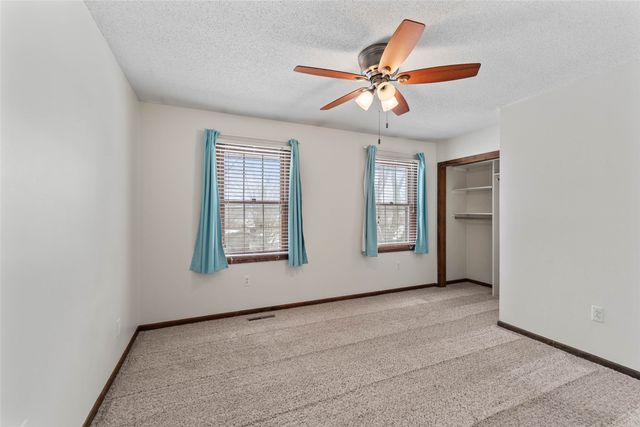 2205 Vermillion Lane, Marshalltown, IA 50158