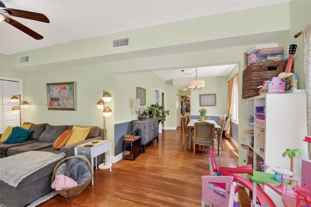 1224 N K St, Lake Worth, FL 33460