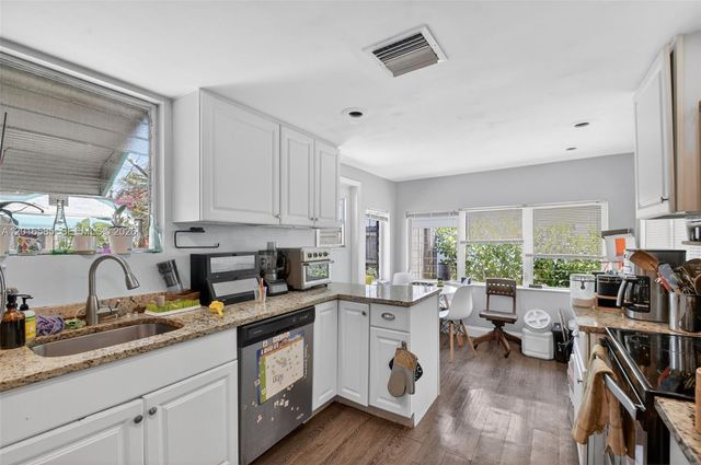 1224 N K St, Lake Worth, FL 33460