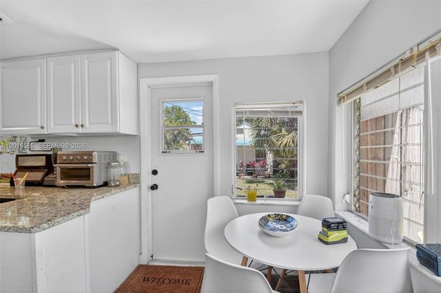 1224 N K St, Lake Worth, FL 33460